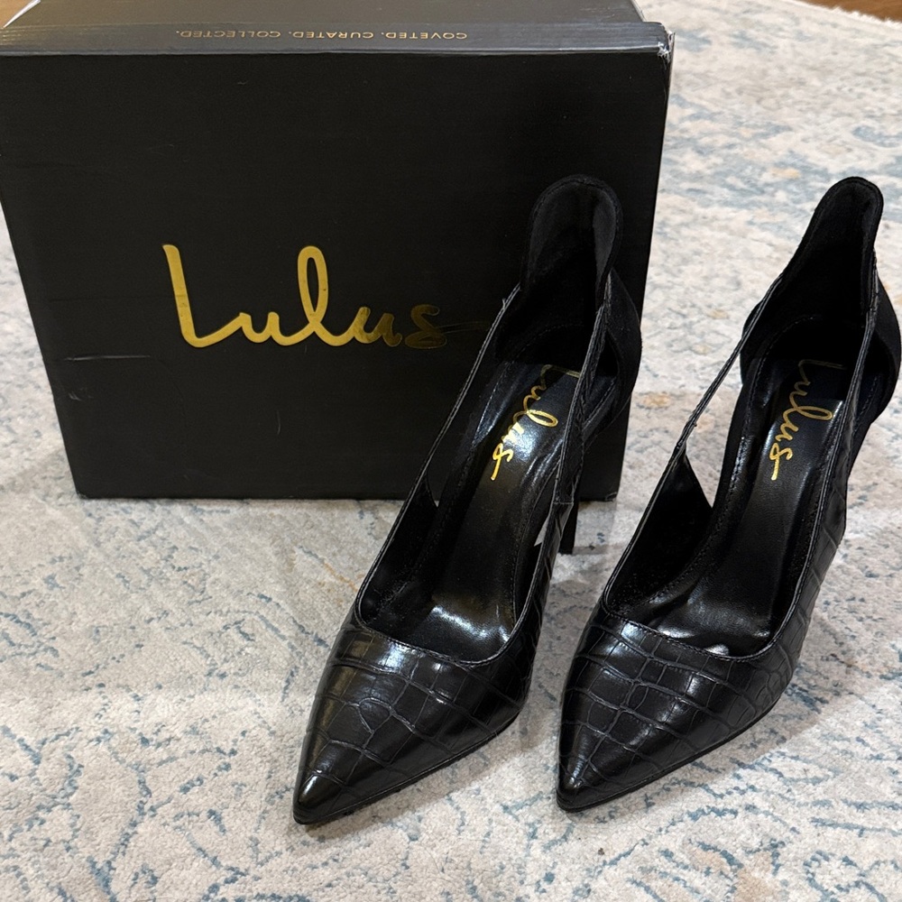 Lulu's Sleek Black Croc Heels